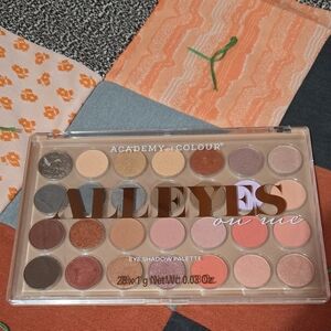 Academy Of Colour 'All Eyes On Me' Eye Shadow Palette